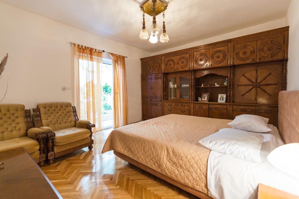 Feel Apartment *